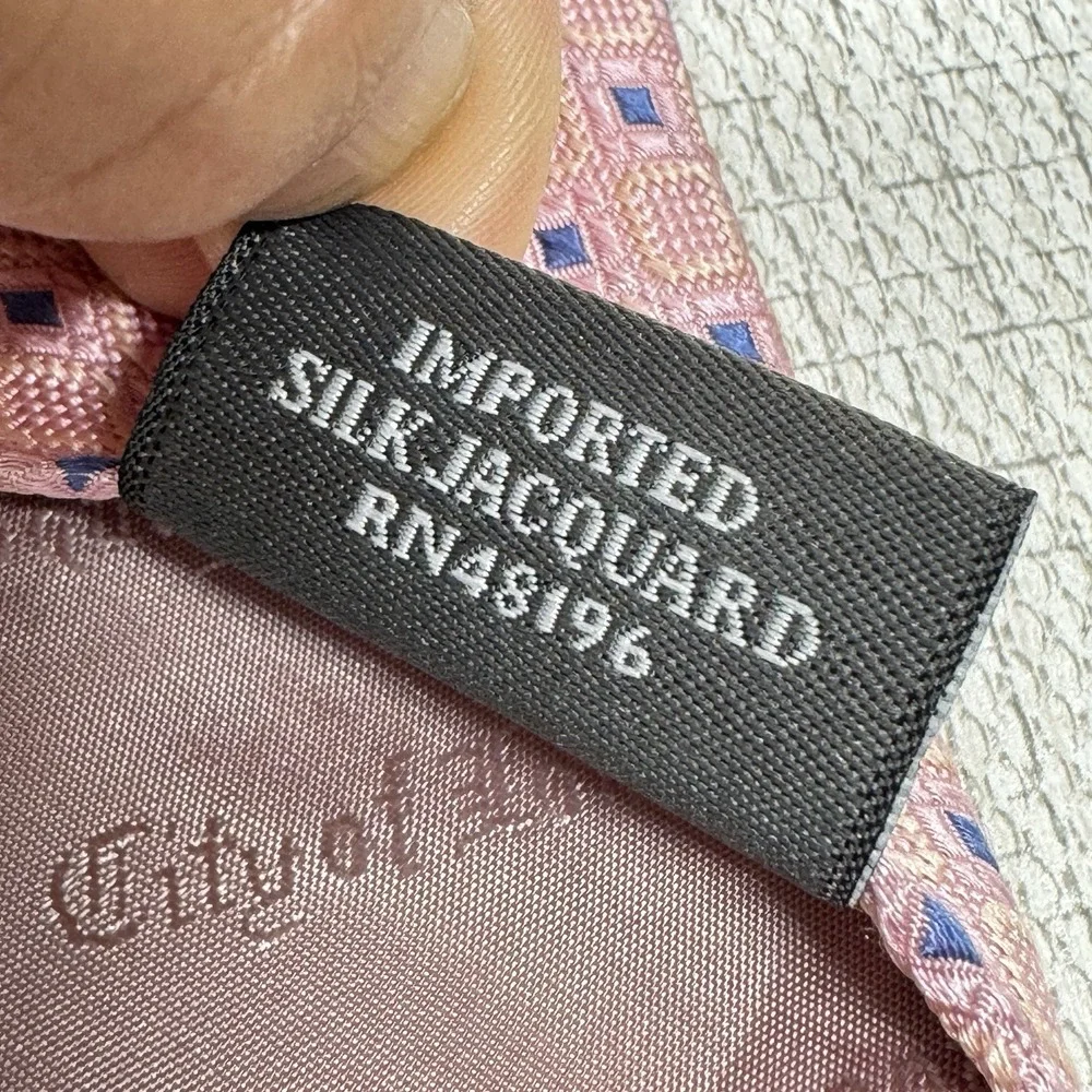 City of London Ferrell Reed‎ Tie Mens OS Pink Geometric Silk Jacquard Handsewn